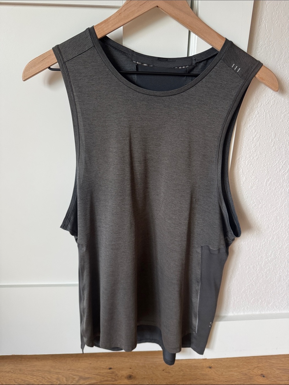 Lululemon Men’s Dark Gray Sleeveless Athletic Tank